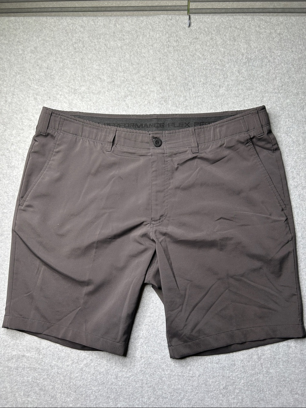 Roundtree & Yorke Men's Flat Front Performance Shorts - Dark Grey